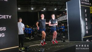 Wat zijn de HYROX-onderdelen?