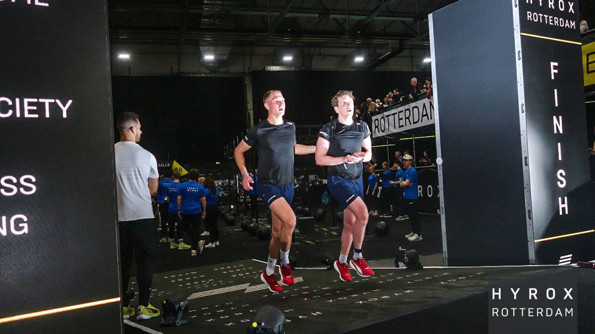 Wat zijn de HYROX-onderdelen?